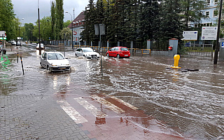 Ulewne deszcze i burze na Warmii i Mazurach. IMGW wydał ostrzeżenie pierwszego stopnia